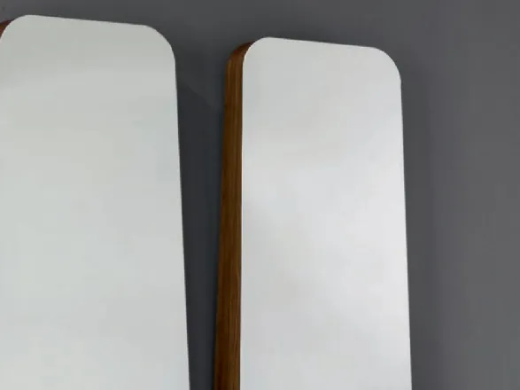 Specchio moderno con struttura in legno Obel di Bonaldo