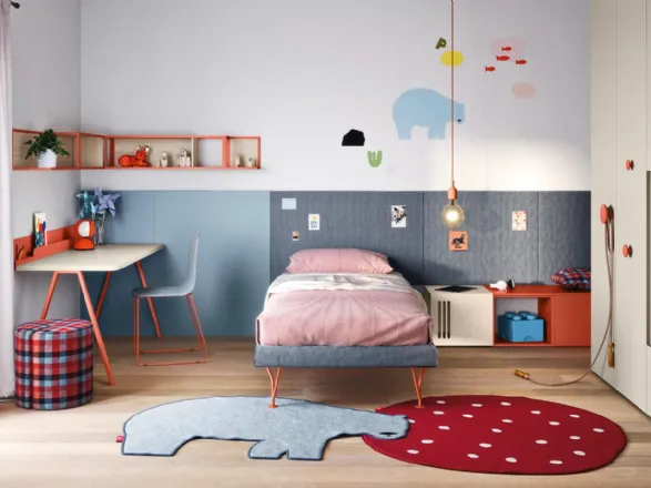 Cameretta con armadio a muro e scrittoio minimal Space 1 di Nidi