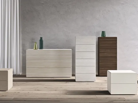 Collezione comodini in legno e laccato opaco Stoccolma di Cinquanta3