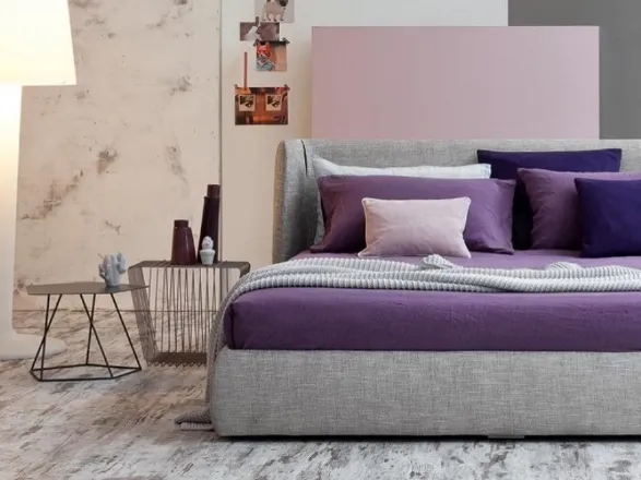 Letto matrimoniale con testiera in tessuto Basket di Bonaldo