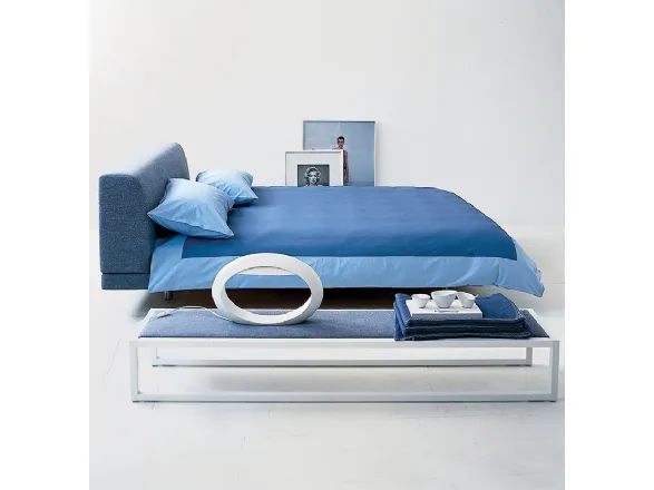 Letto matrimoniale imbottito Greg di Zanotta