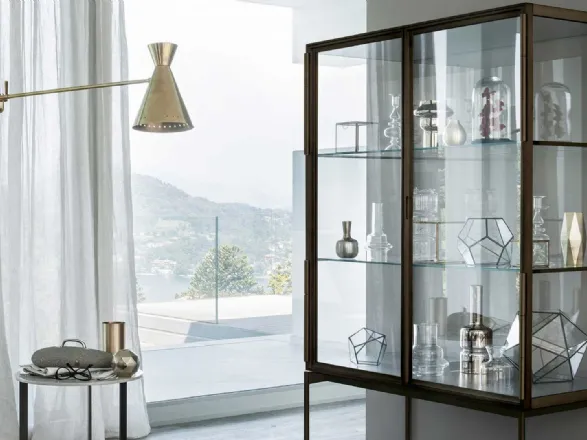Madia alta in vetro Galerist di Lema