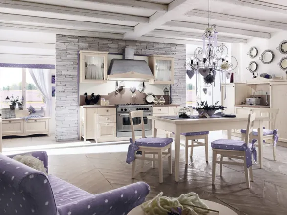 Cucina shabby chic in legno color cotone di Callesella