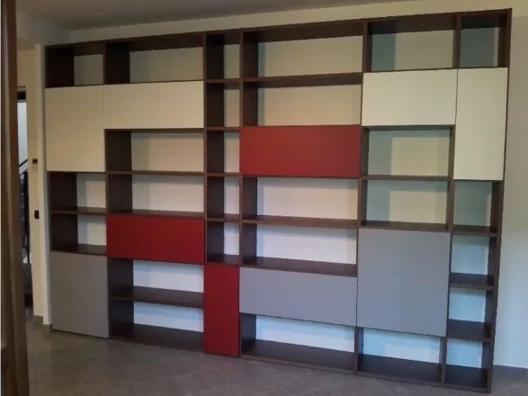 Libreria su misura in rovere Selecta di Lema