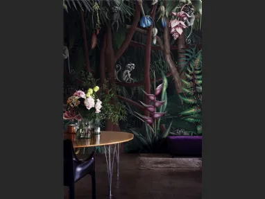 Carta da parati con piccole scimmie nella foresta Looks in the Forest in London Art