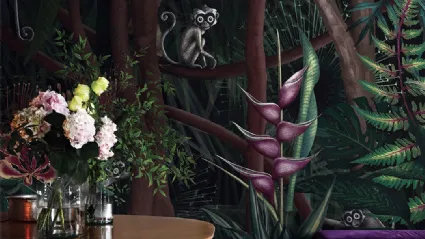 Carta da parati con piccole scimmie nella foresta Looks in the Forest in London Art