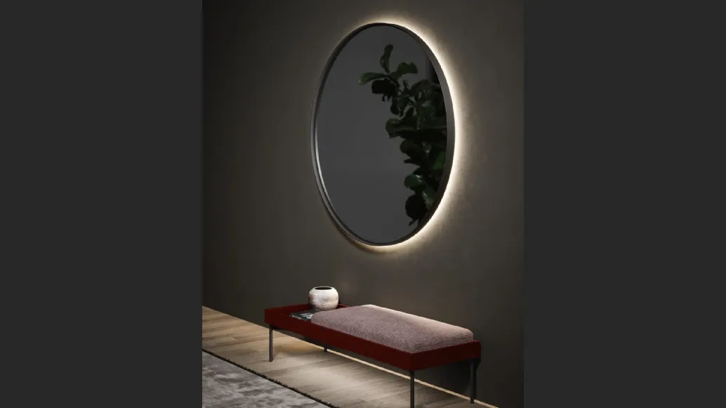 Specchio Astrid con cornice in laccato ossidato retroilluminata di Novamobili