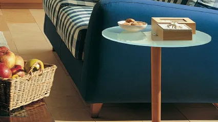 Tavolino rotondo Base Line con top in vetro e base in legno di Fratelli Elli