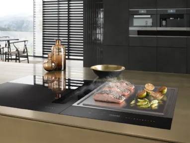 Piano Cottura CS7632FL con Teppan Yaki ad induzione di Miele