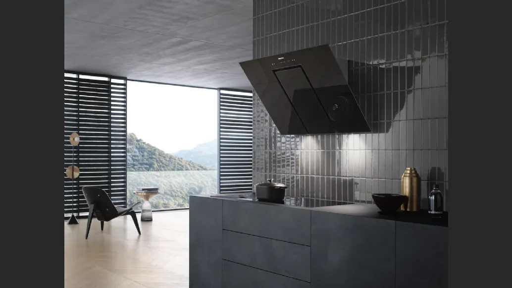 Cappa Aspirante DA6498W Pure Black a parete con comandi Touch di Miele
