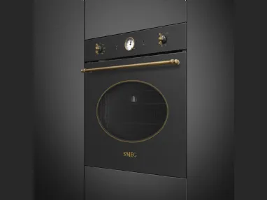 Forno Termoventilato Estetica Coloniale di Smeg