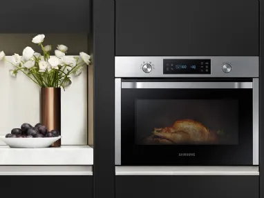 Forno Microonde Compact NQ50K3130BS di Samsung