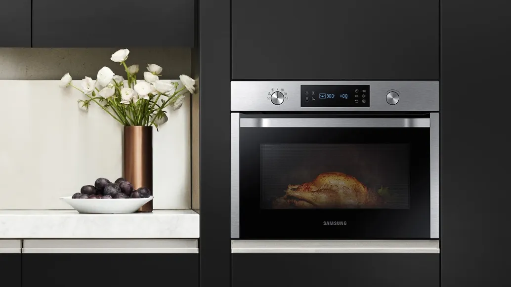 Forno Microonde Compact NQ50K3130BS di Samsung