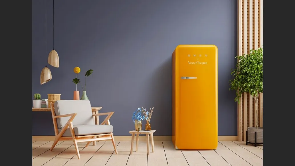 Frigorifero Veuve Clicquot di Smeg
