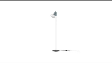 Lampada da terra Mug in metallo con diffusore in vetro opaco e supporto rivestito in cuoio di Midj