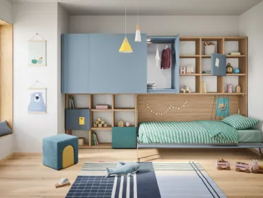 Cameretta in legno e laccato denim con letto a ribalta Kids space 29 di Nidi