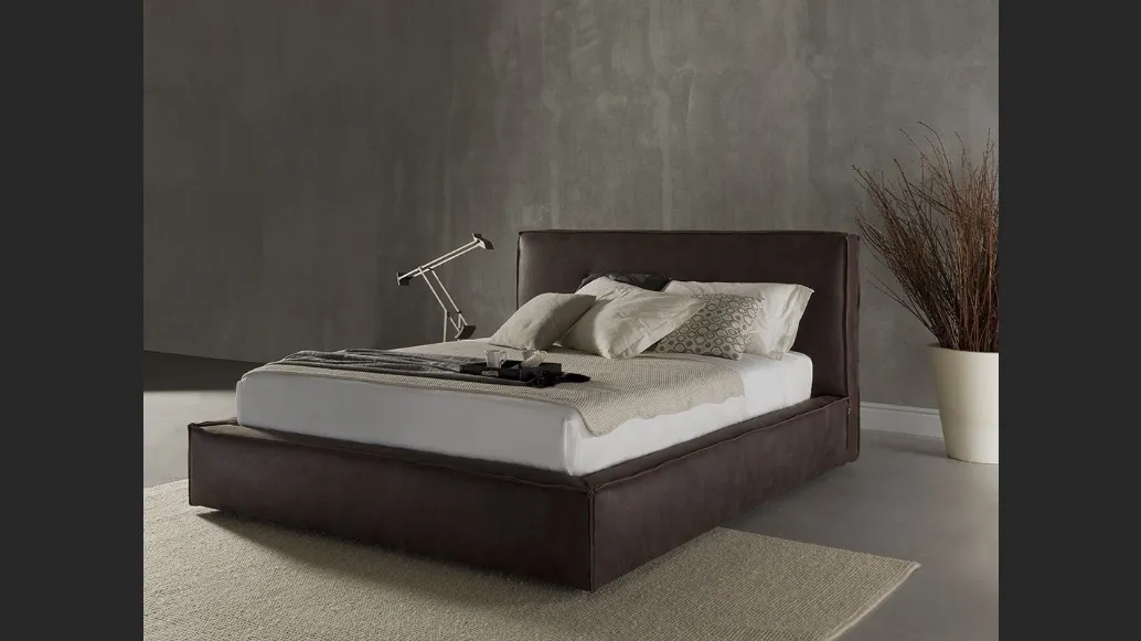 Letto in pelle con testiera e contenitore Club di Flexstyle