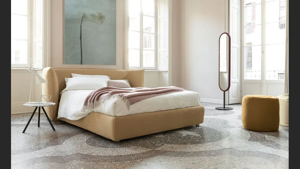 Letto in tessuto dalle forme morbide e avvolgenti con box contenitore Jill di Bolzan