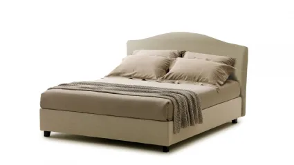 Letto in tessuto con testiera sagomata Napoleone di Flexstyle