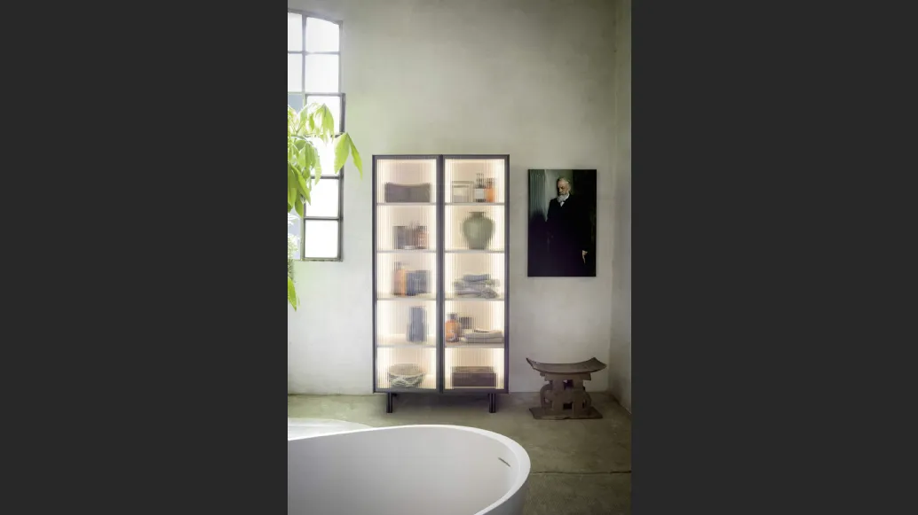 Madia Alta in vetro Box 18 06 di Novamobili
