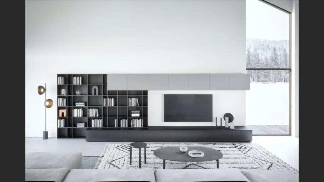 Parete attrezzata con libreria Wall 12 01 in laccato opaco di Novamobili