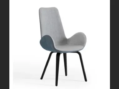 Sedia con schienale alto in tessuto con gambe in legno Dalia PA L_N TS di Midj