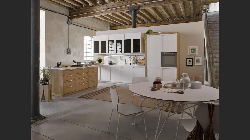 Cucina Classica Mia con penisola in legno naturale e laccato Bianco di Dibiesse