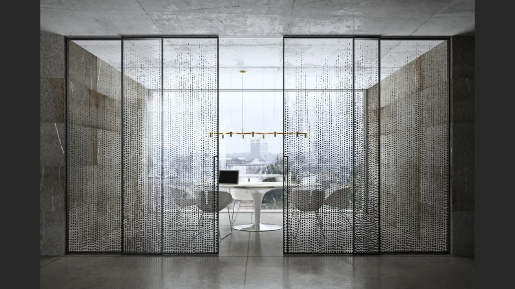 Porta per interni Manhattan Scorrevole in vetro trasparente decoro Glitter con telaio in alluminio di Henry Glass