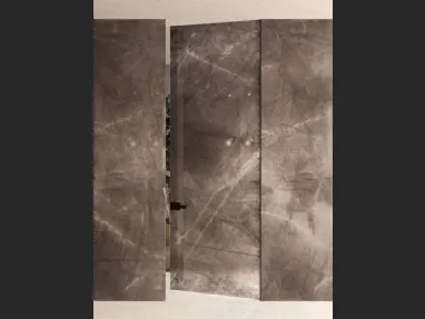 Porta per interni di design Vitra Battente Gaudi Stone di Henry Glass