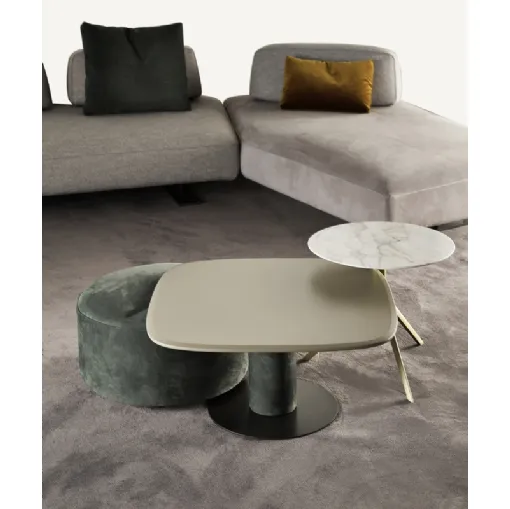 Tavolino Dynamic in laccato o gres di Art Nova