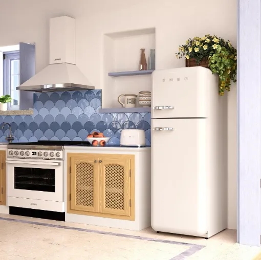 Frigorifero Panna Doppia Porta a libera installazione di Smeg