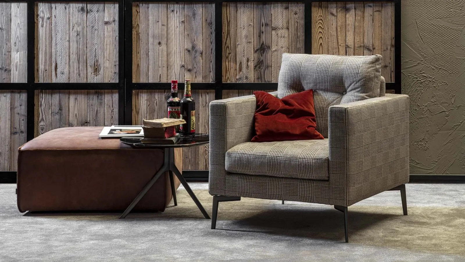 Poltrona in tessuto con piede in alluminio Fire di Flexstyle