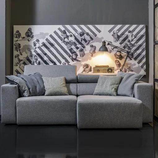 Divano lineare Chassé con poggiatesta e sedute regolabili di Flexstyle