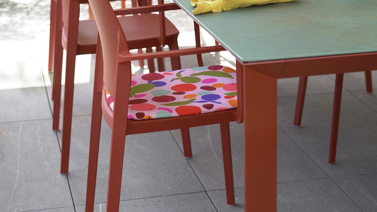 Sedia Tipa Ika Jane di Pointhouse